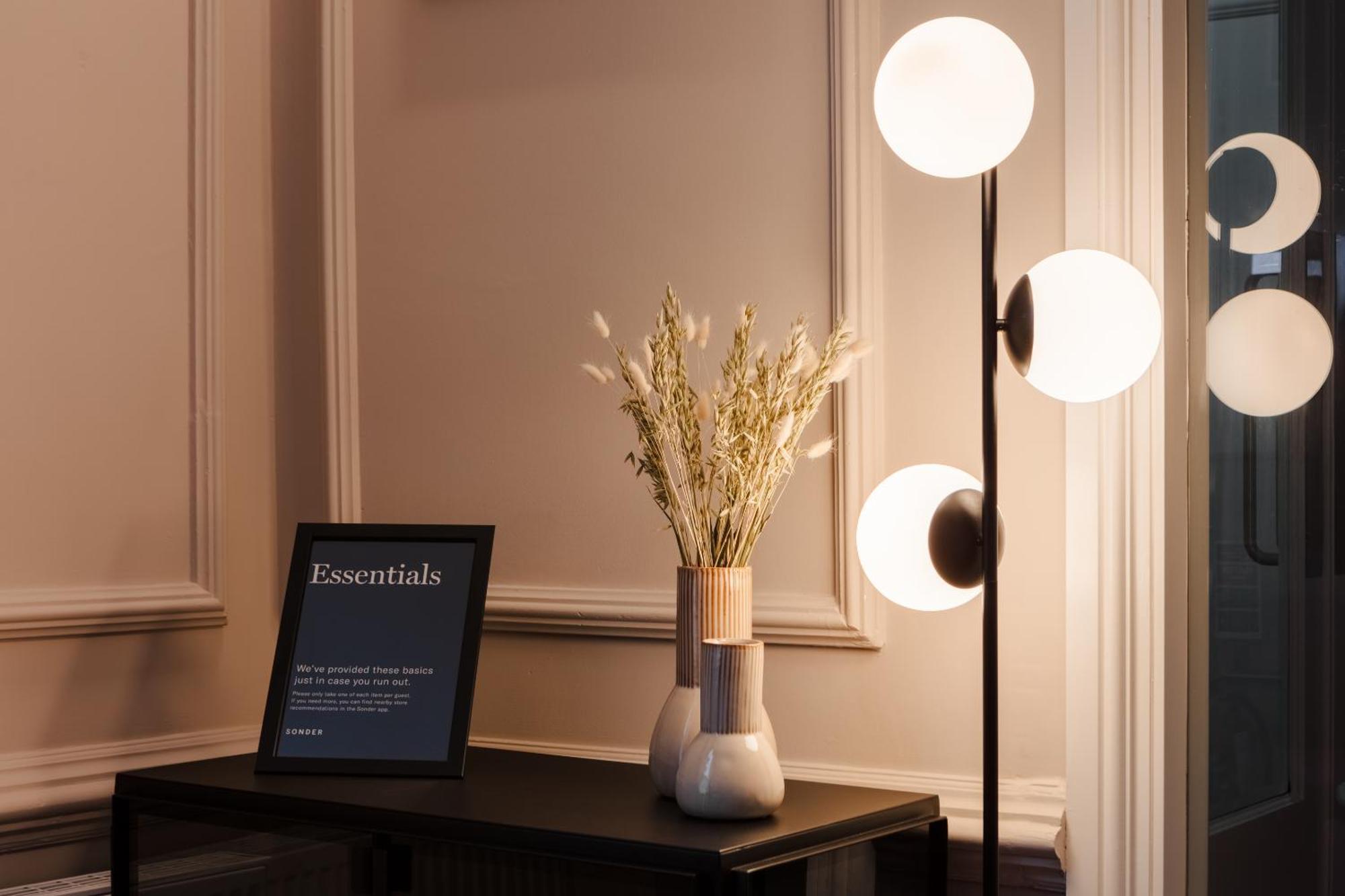 The Earl Hotel Leeson Street, Sonder By Marriott Bonvoy ダブリン エクステリア 写真